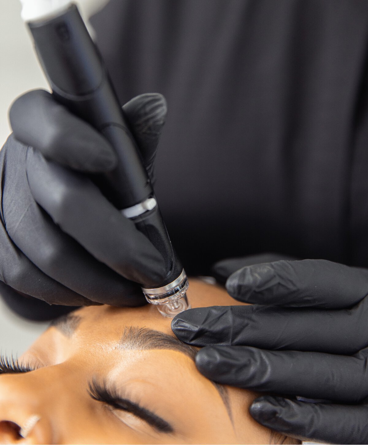 Palo Alto & San Jose HydraFacial model receiving treatment