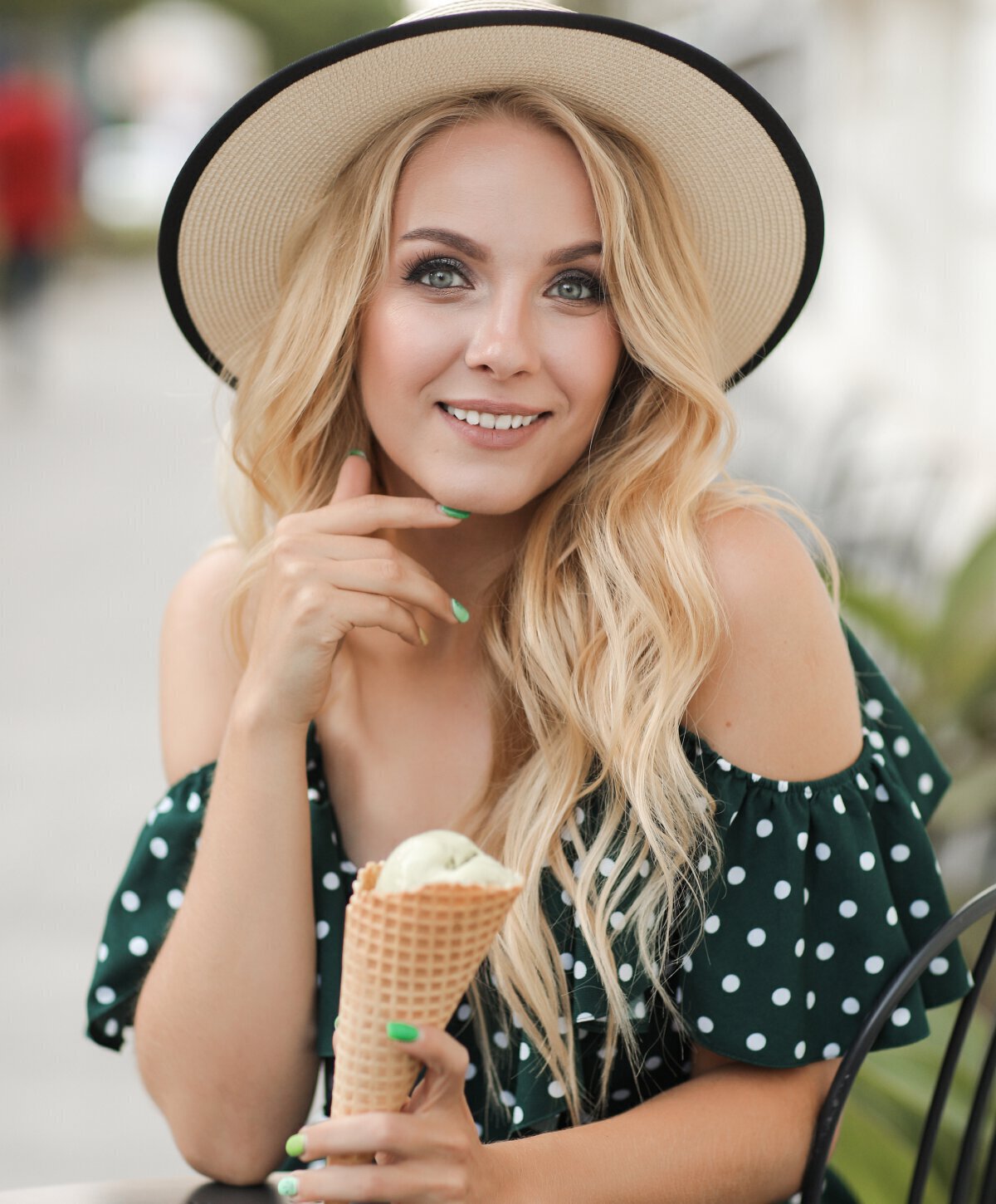 San Jose & Palo Alto Skin Tag Removal model with tan hat