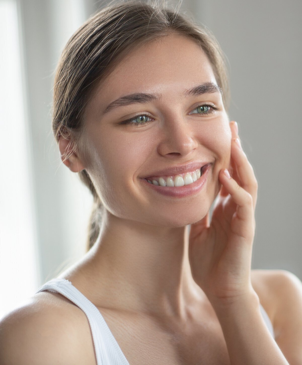 Palo Alto & San Jose Fractional Resurfacing model smiling